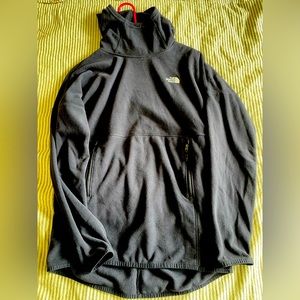 North Face Women’s Pullover